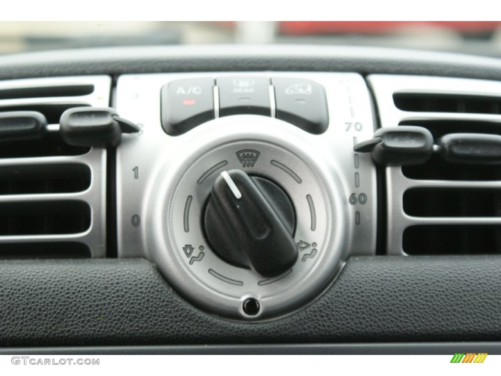 2010 fortwo pure coupe - Deep Black / Grey photo #22