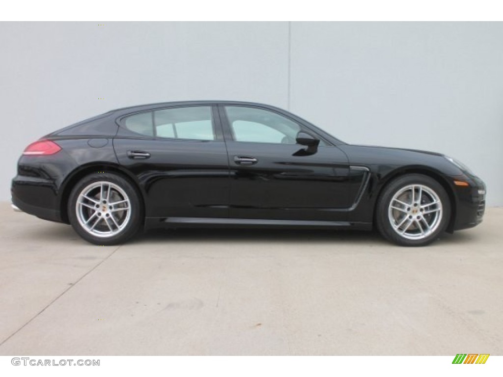 2014 Panamera 4 - Black / Black photo #5