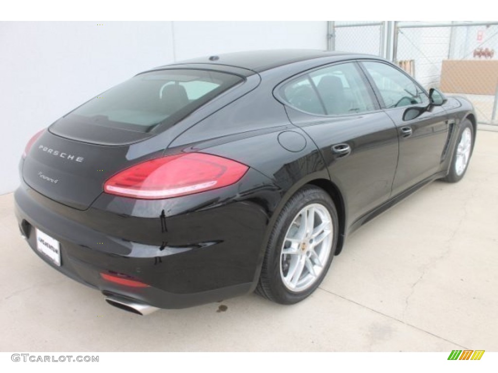2014 Panamera 4 - Black / Black photo #6