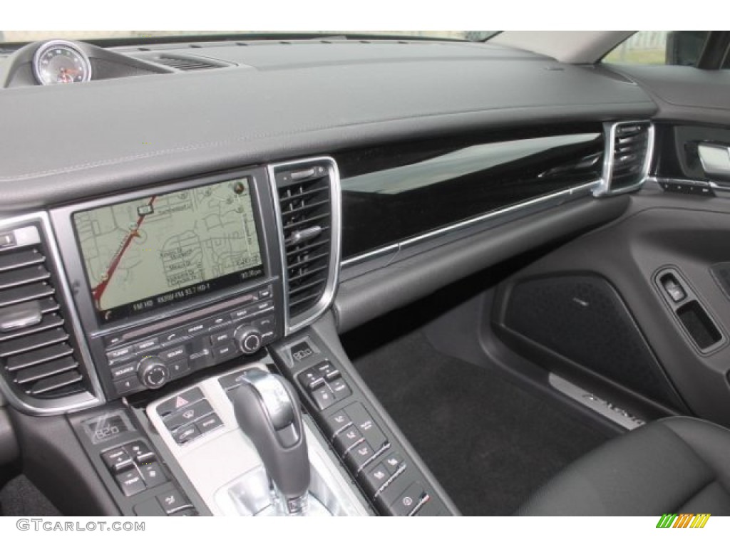 2014 Panamera 4 - Black / Black photo #15