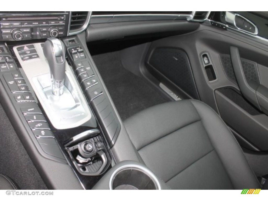 2014 Panamera 4 - Black / Black photo #16
