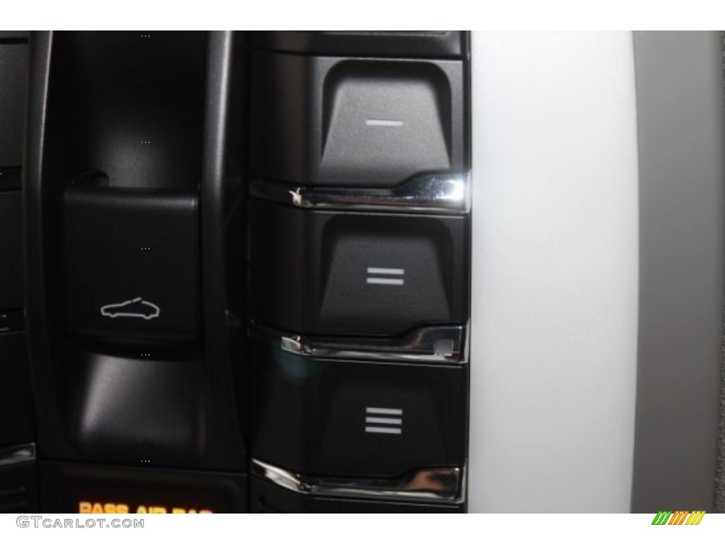 2014 Panamera 4 - Black / Black photo #19