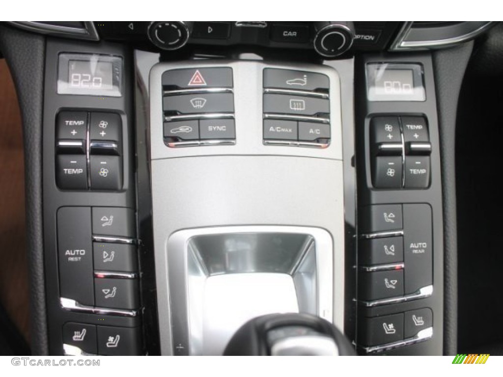 2014 Panamera 4 - Black / Black photo #23