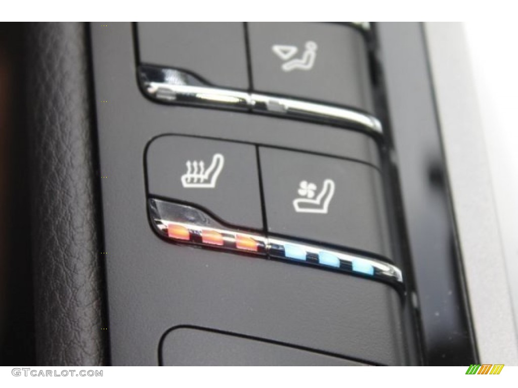 2014 Panamera 4 - Black / Black photo #24