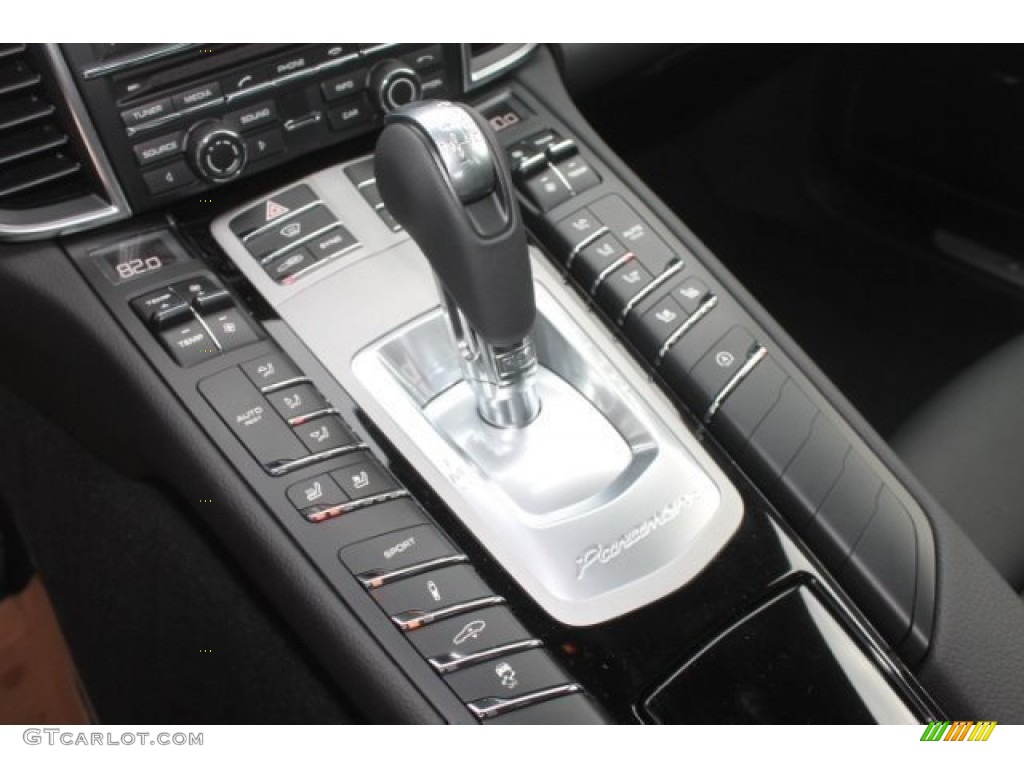 2014 Panamera 4 - Black / Black photo #26