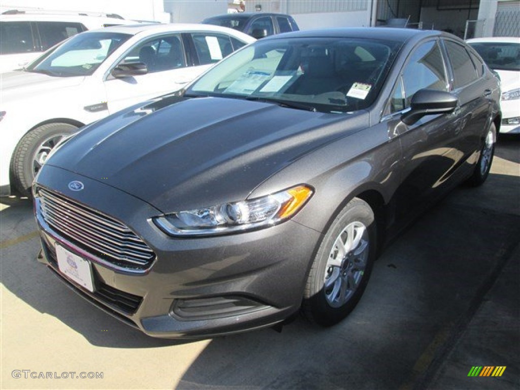 2015 Fusion S - Magnetic Metallic / Earth Gray photo #5