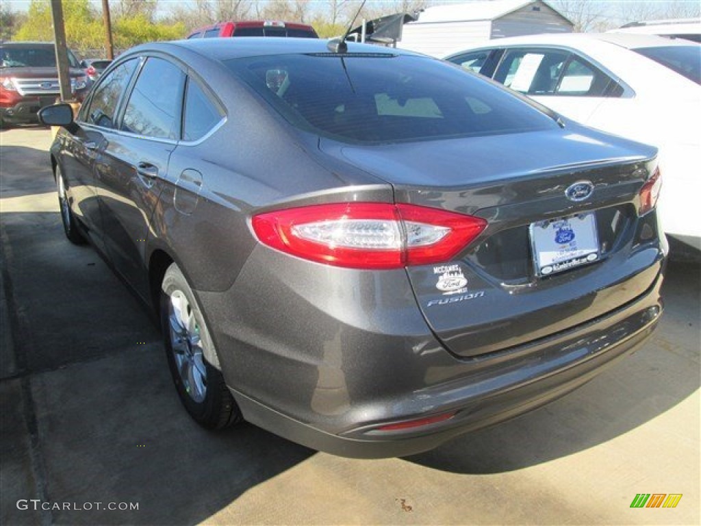 2015 Fusion S - Magnetic Metallic / Earth Gray photo #6