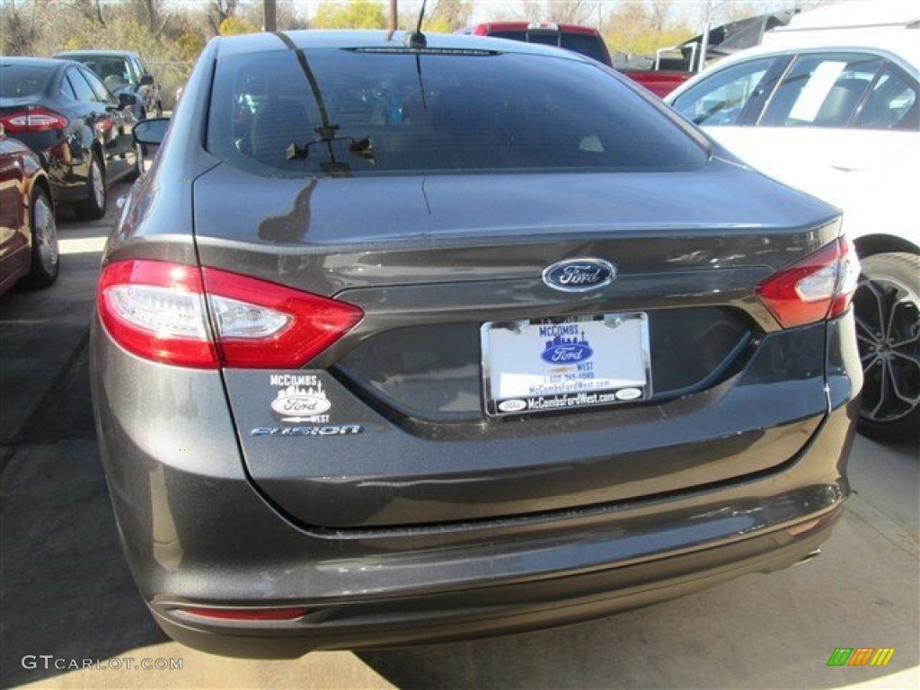 2015 Fusion S - Magnetic Metallic / Earth Gray photo #7