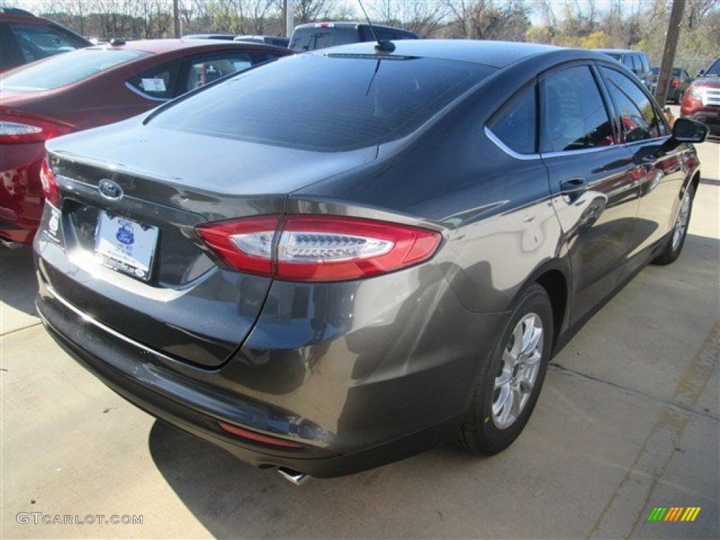 2015 Fusion S - Magnetic Metallic / Earth Gray photo #8