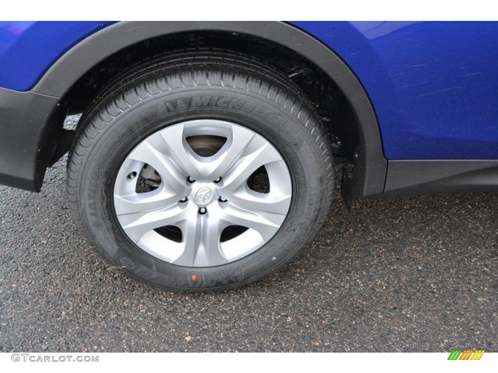 2015 Toyota RAV4 LE AWD Wheel Photos