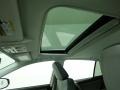 Super White - RAV4 XLE Photo No. 24