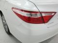 Super White - Camry XLE Photo No. 7