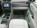 Super White - Camry XLE Photo No. 17