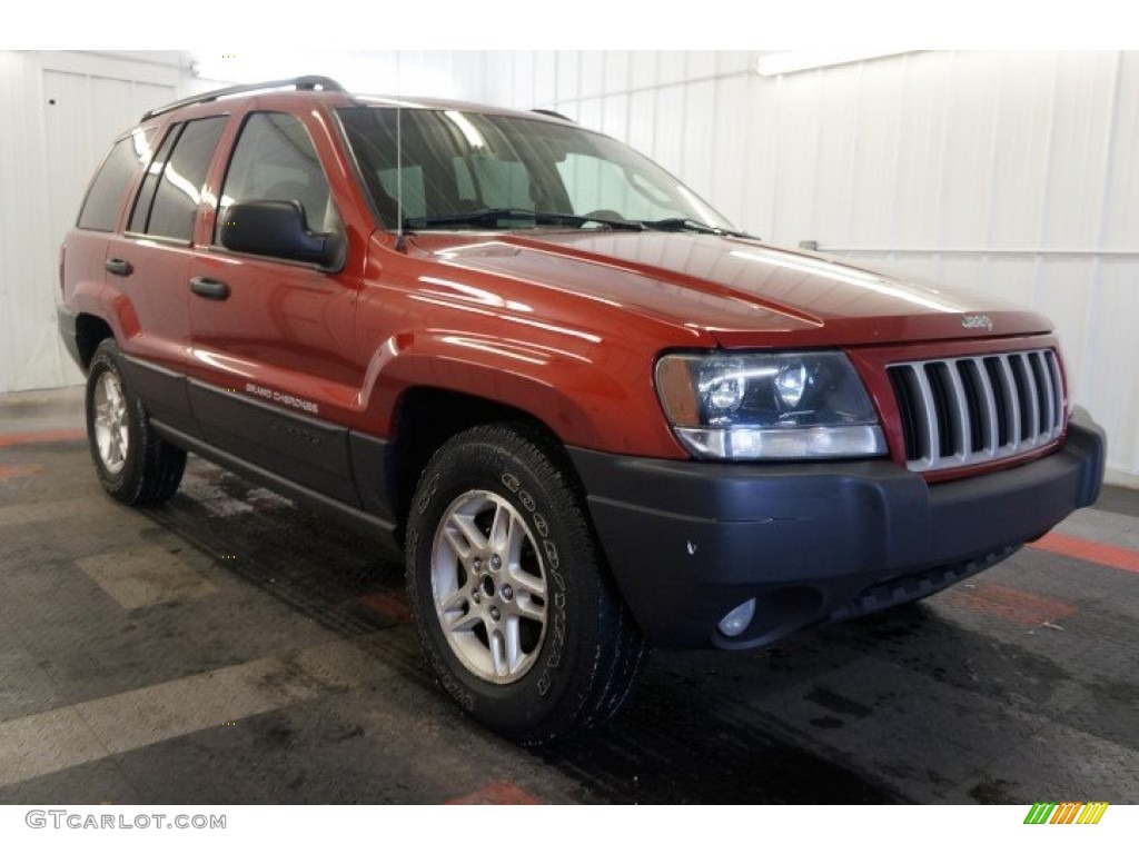 2004 Grand Cherokee Laredo 4x4 - Inferno Red Pearl / Dark Slate Gray photo #5