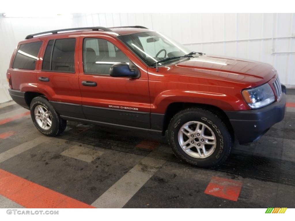2004 Grand Cherokee Laredo 4x4 - Inferno Red Pearl / Dark Slate Gray photo #6
