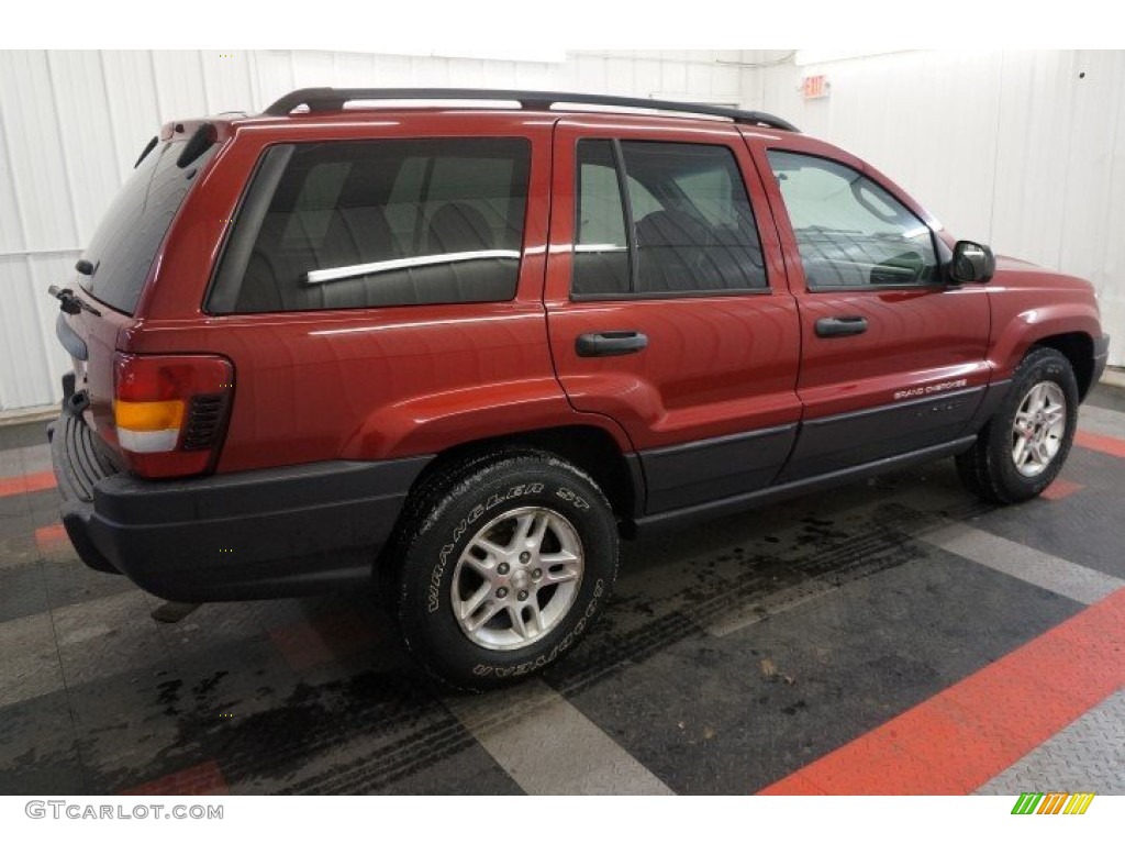 2004 Grand Cherokee Laredo 4x4 - Inferno Red Pearl / Dark Slate Gray photo #7