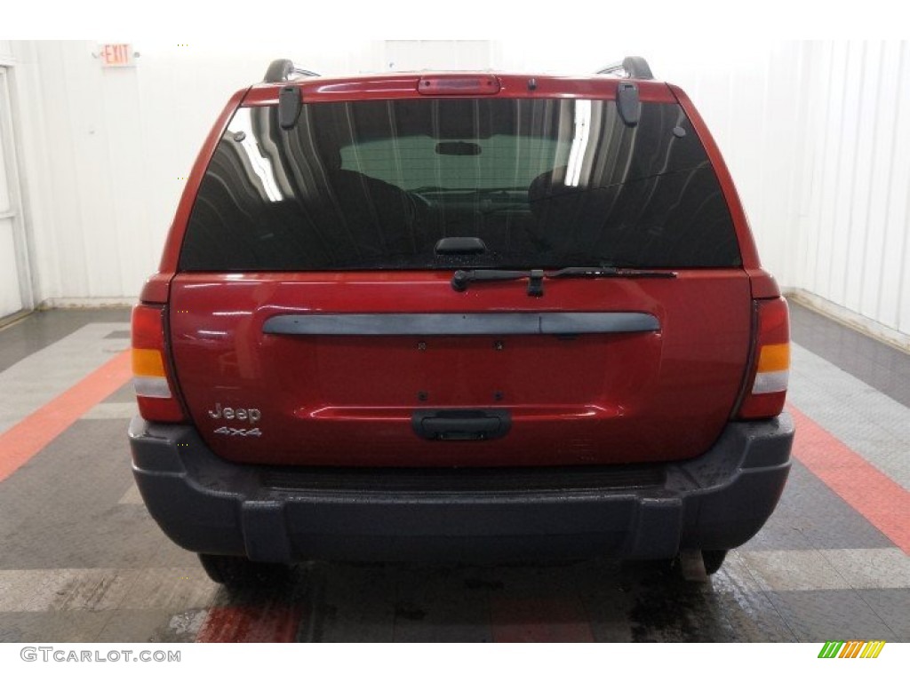 2004 Grand Cherokee Laredo 4x4 - Inferno Red Pearl / Dark Slate Gray photo #9