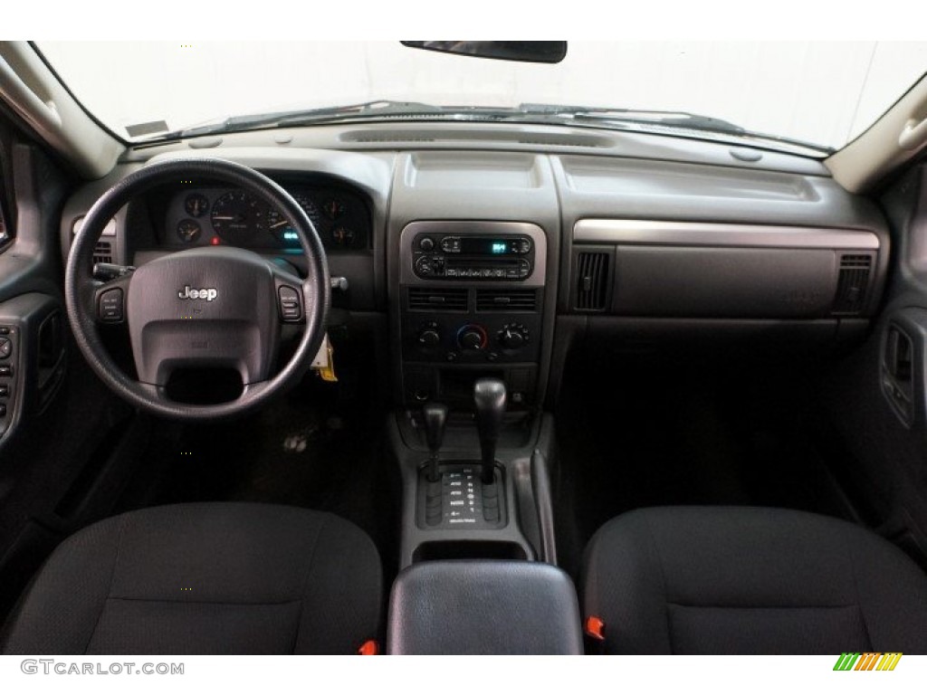 2004 Grand Cherokee Laredo 4x4 - Inferno Red Pearl / Dark Slate Gray photo #21