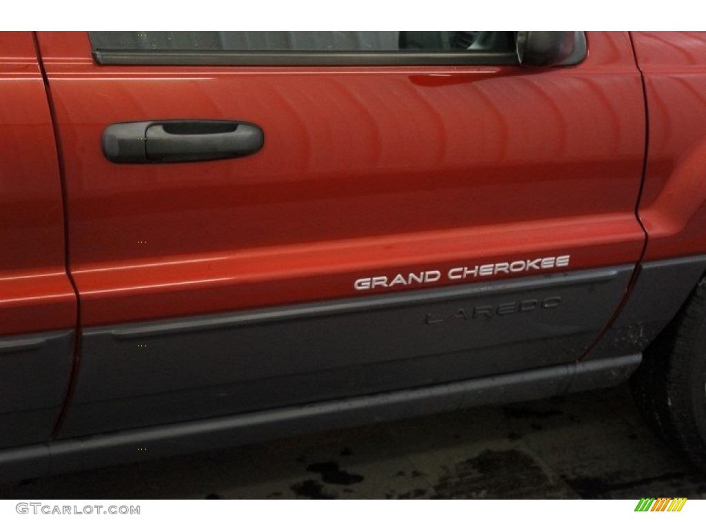 2004 Grand Cherokee Laredo 4x4 - Inferno Red Pearl / Dark Slate Gray photo #43