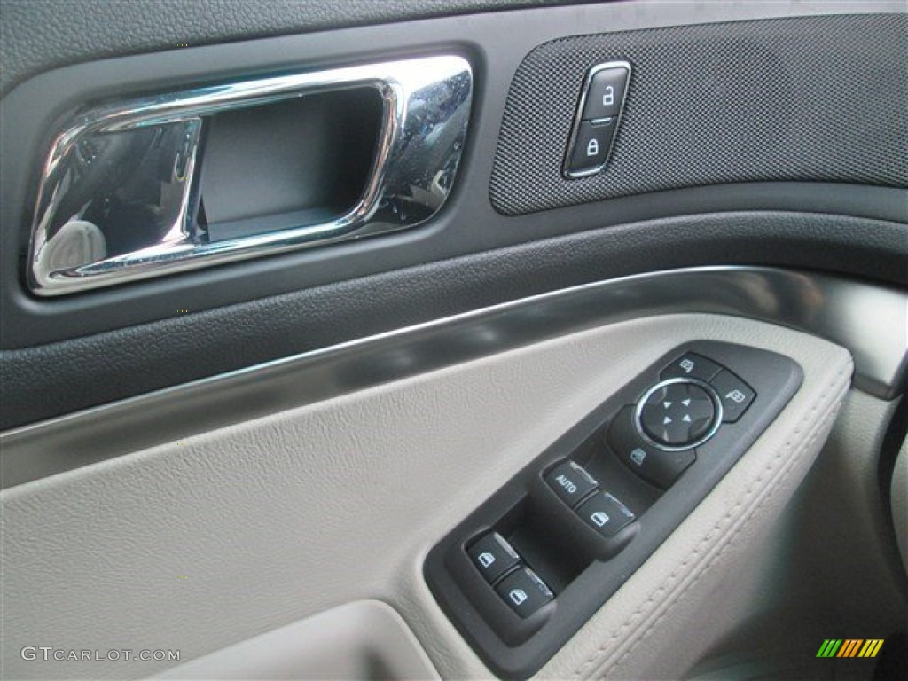 2015 Explorer FWD - Oxford White / Medium Light Stone photo #21
