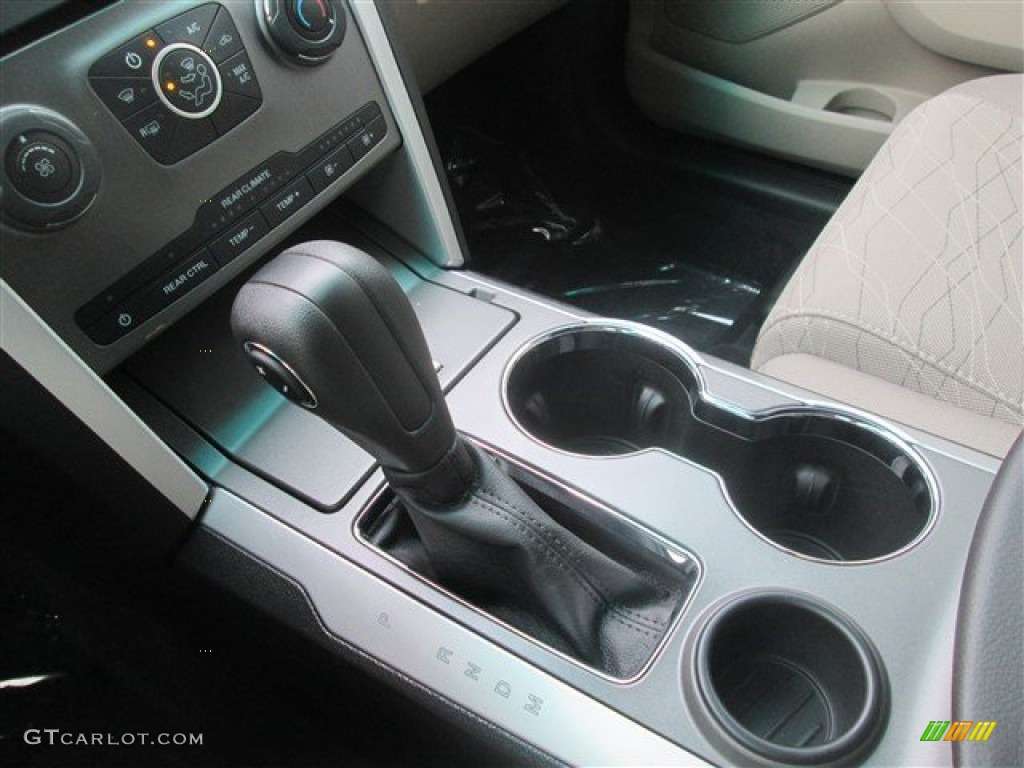 2015 Explorer FWD - Oxford White / Medium Light Stone photo #55