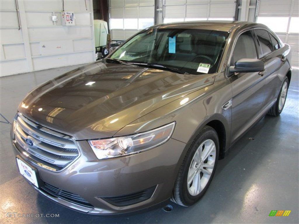 2015 Taurus SE - Caribou Metallic / Dune photo #3