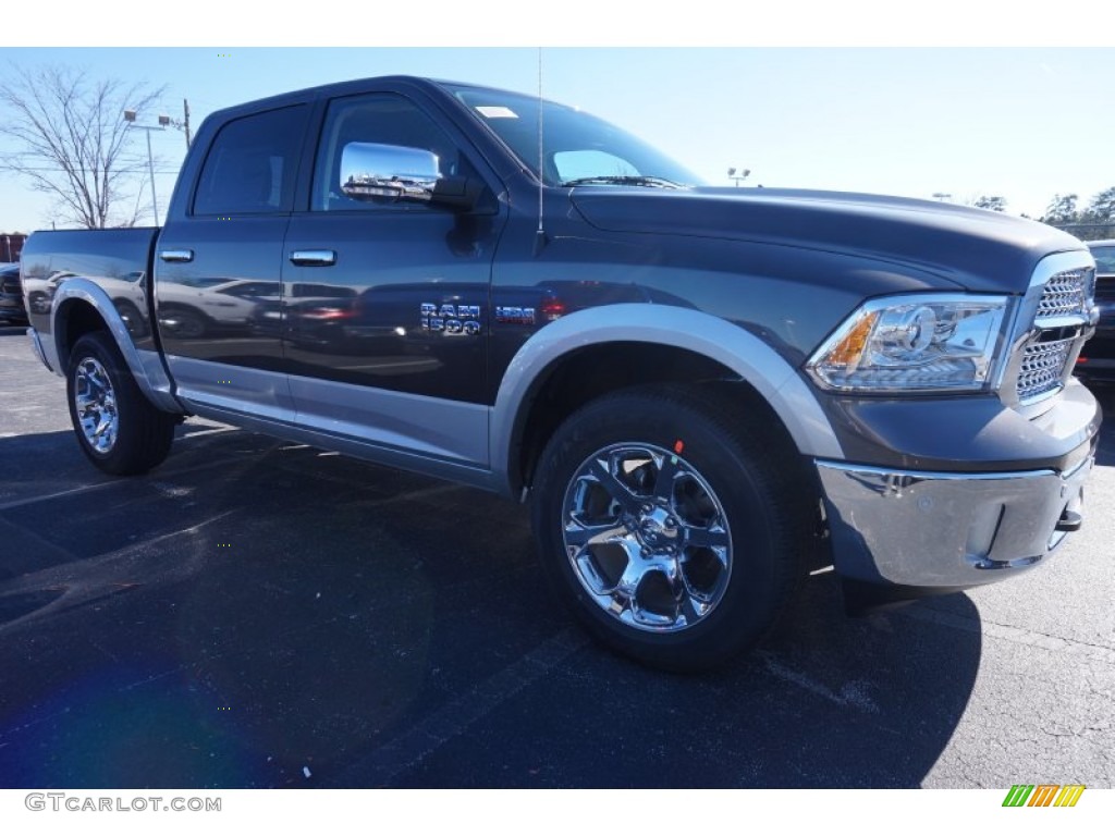 2015 1500 Laramie Crew Cab 4x4 - Granite Crystal Metallic / Black photo #4