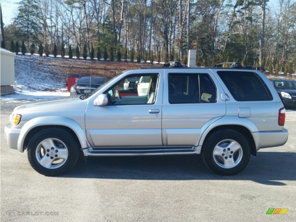 2002 QX4 4x4 - Brilliant Silver Metallic / Graphite photo #19