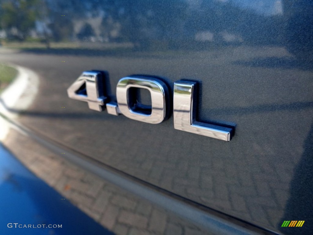 2007 Chrysler Pacifica Touring Marks and Logos Photos