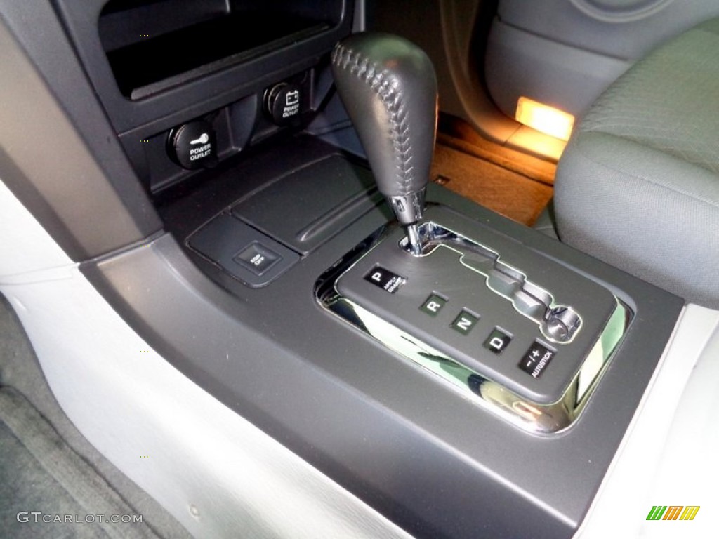 2007 Chrysler Pacifica Touring 6 Speed AutoStick Automatic Transmission Photo #100540265