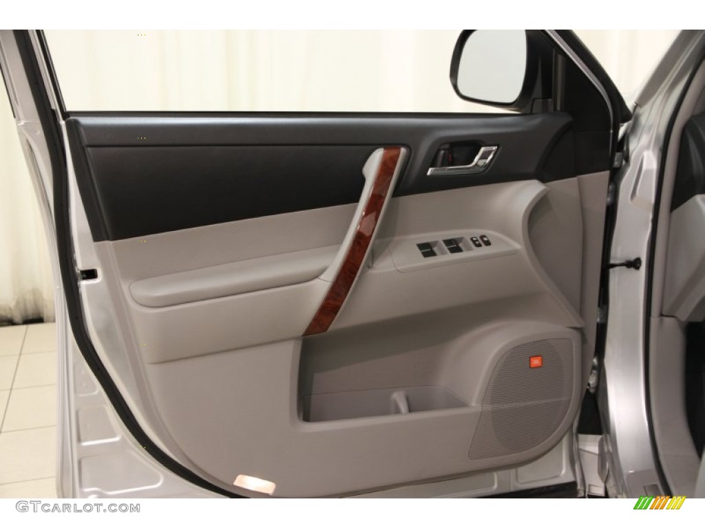 2012 Toyota Highlander Hybrid 4WD Door Panel Photos