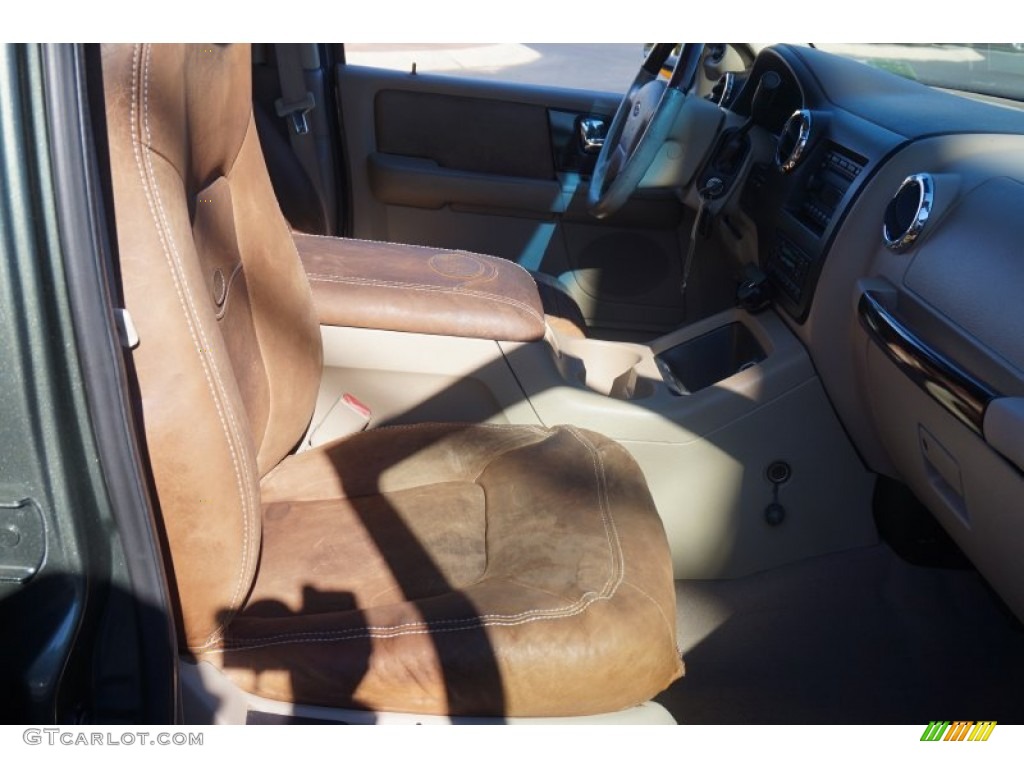Medium Parchment Interior 2005 Ford Expedition King Ranch Photo #100547507