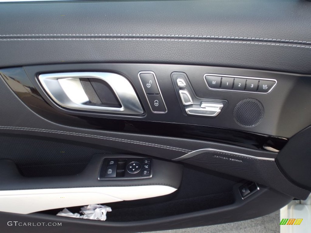 2015 Mercedes-Benz SL 550 White Arrow Edition Roadster Controls Photo #100547894
