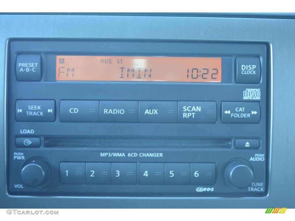 2012 Titan SV Crew Cab - Blizzard White / Almond photo #19