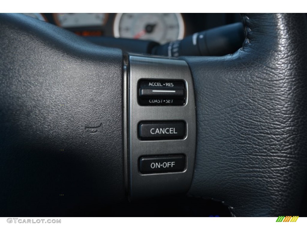 2012 Titan SV Crew Cab - Blizzard White / Almond photo #24