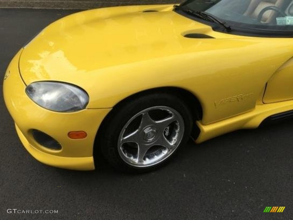 1995 Viper RT-10 - Viper Bright Yellow / Tan photo #15