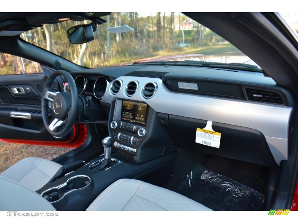 2015 Ford Mustang GT Premium Convertible Ceramic Dashboard Photo #100558979
