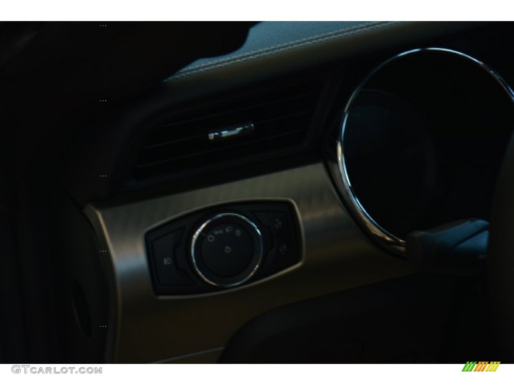 2015 Mustang 50th Anniversary GT Coupe - 50th Anniversary Wimbledon White / 50th Anniversary Cashmere photo #17