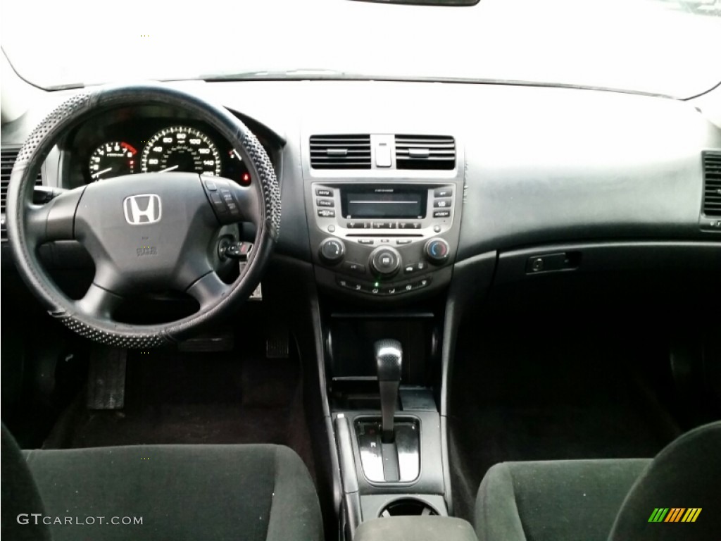 2007 Accord Value Package Sedan - Alabaster Silver Metallic / Gray photo #21