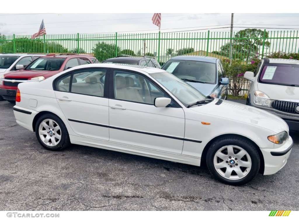 2002 3 Series 325i Sedan - Alpine White / Sand photo #5