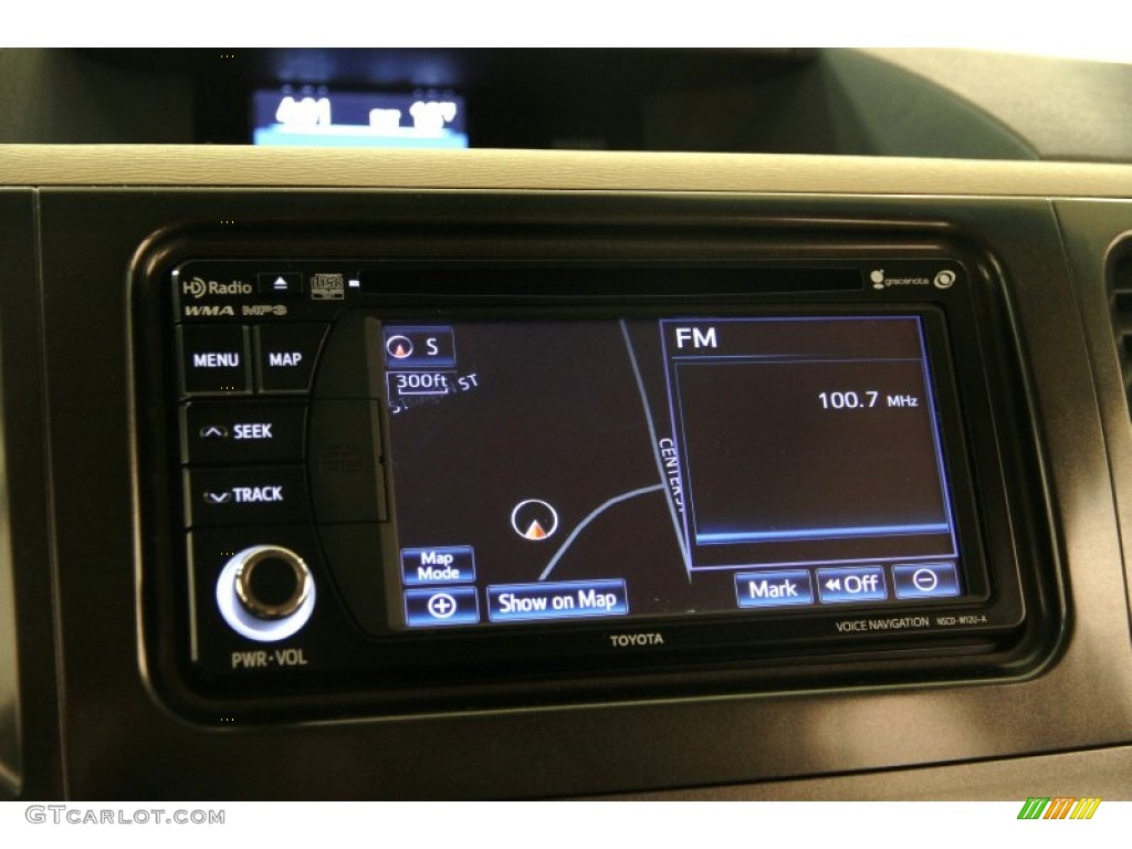 2012 Toyota Sienna XLE AWD Navigation Photos