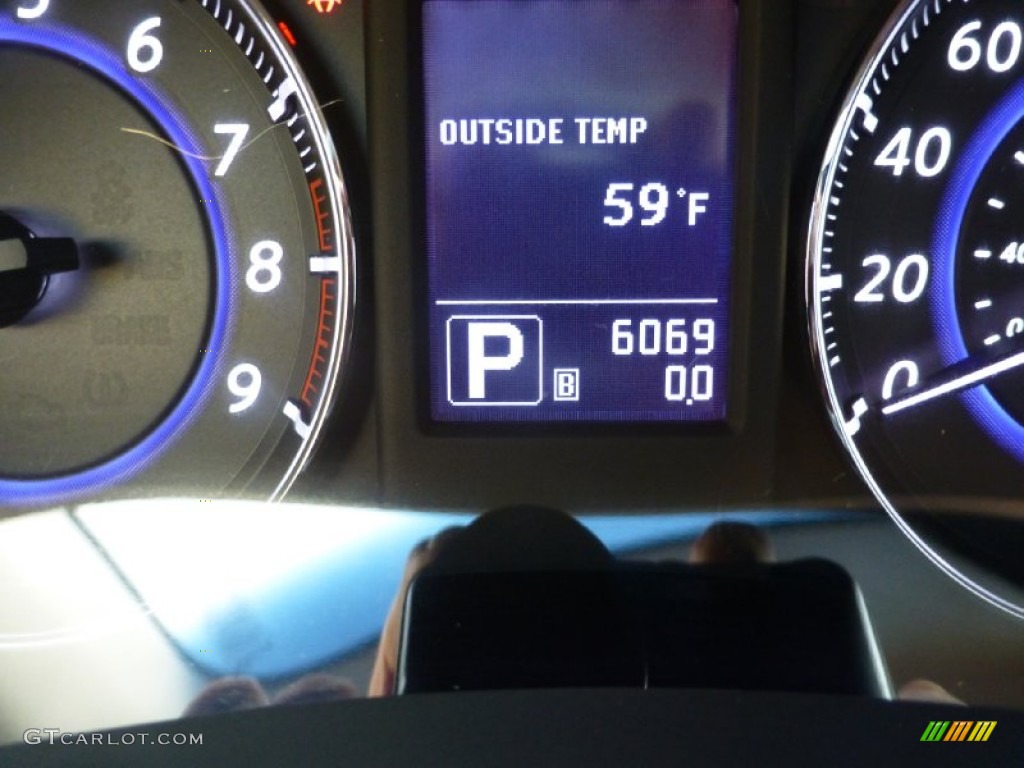 2014 QX70 AWD - Liquid Platinum / Graphite photo #9