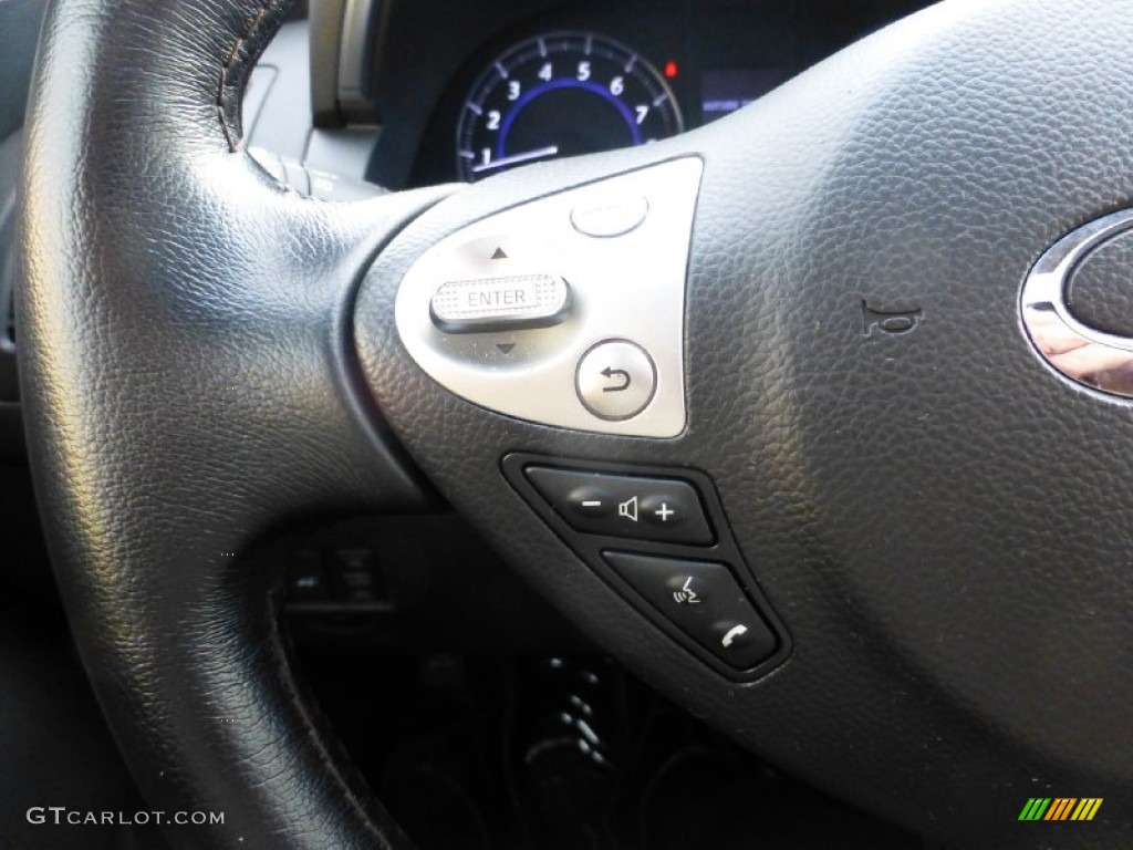2014 QX70 AWD - Liquid Platinum / Graphite photo #29