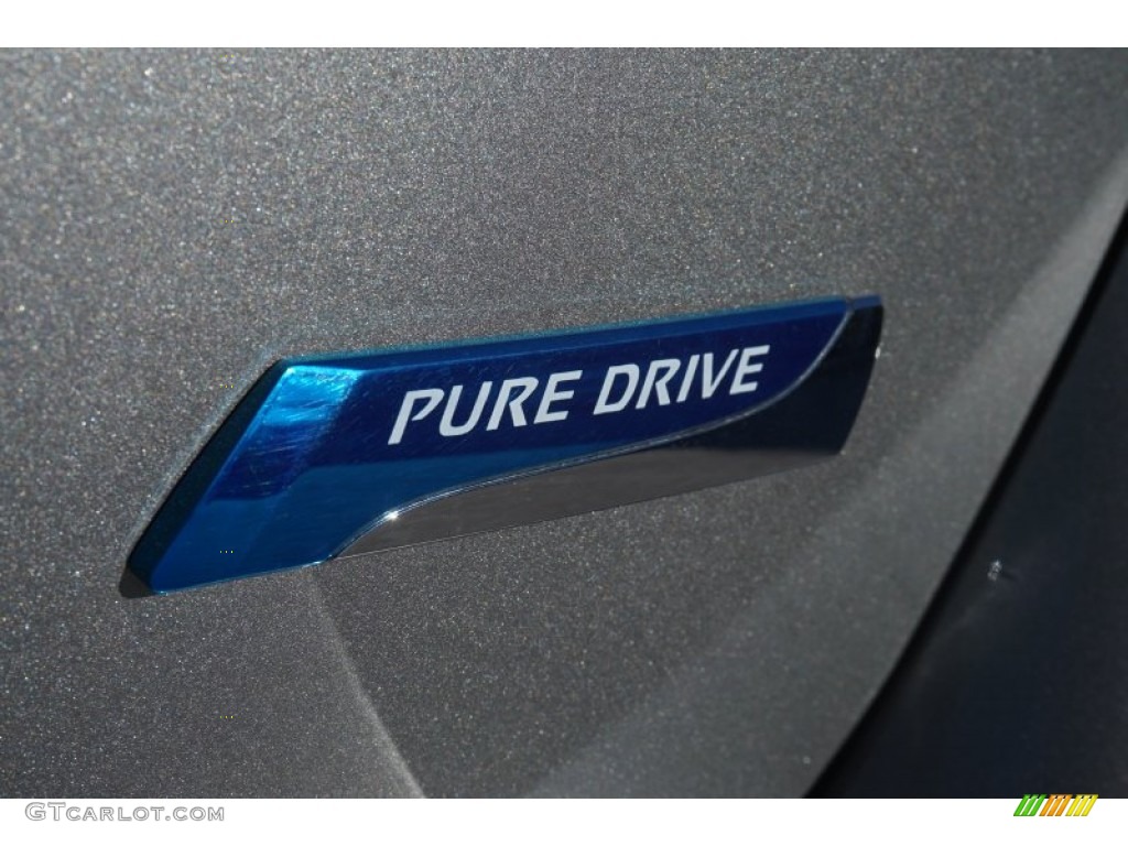 2014 Sentra SV - Brilliant Silver / Charcoal photo #13