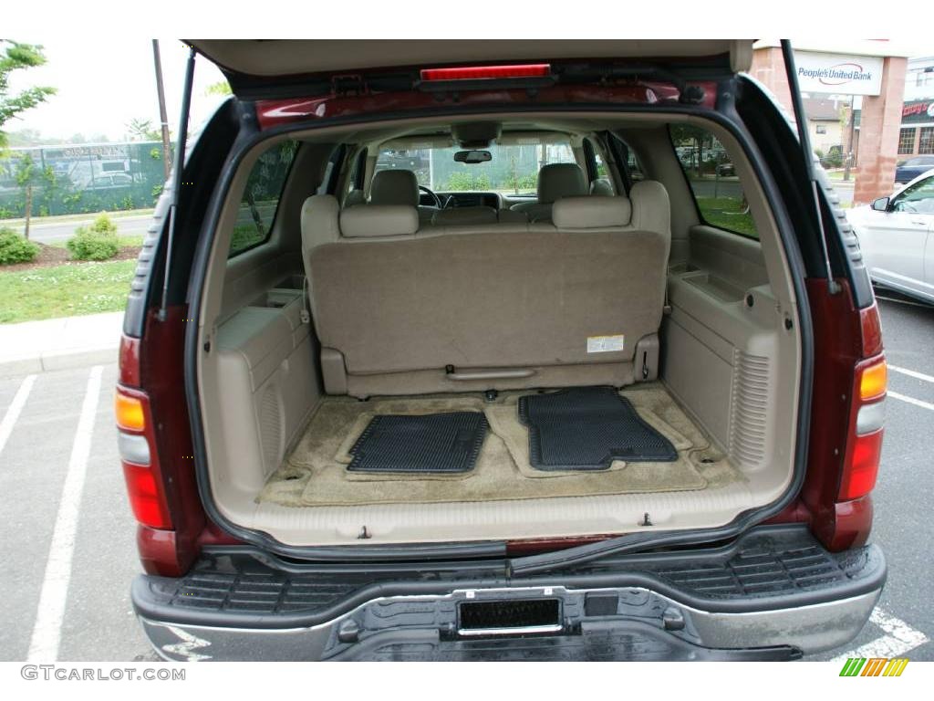 2003 Suburban 1500 LT 4x4 - Redfire Metallic / Tan/Neutral photo #9