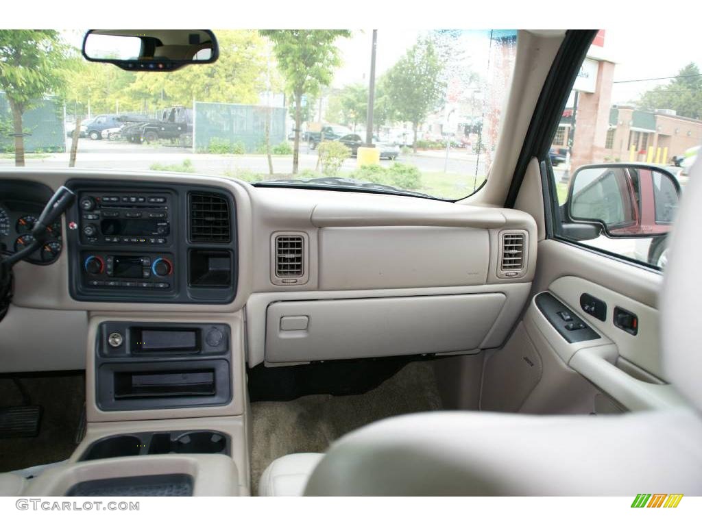 2003 Suburban 1500 LT 4x4 - Redfire Metallic / Tan/Neutral photo #20