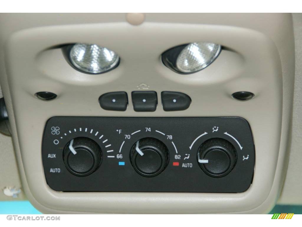 2003 Suburban 1500 LT 4x4 - Redfire Metallic / Tan/Neutral photo #24