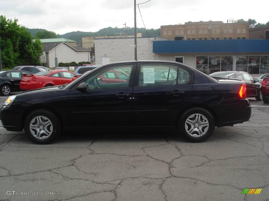 2005 Malibu Sedan - Dark Blue Metallic / Gray photo #5