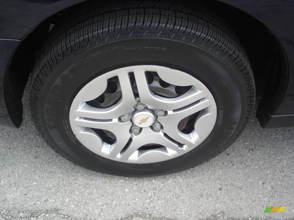 2005 Malibu Sedan - Dark Blue Metallic / Gray photo #15