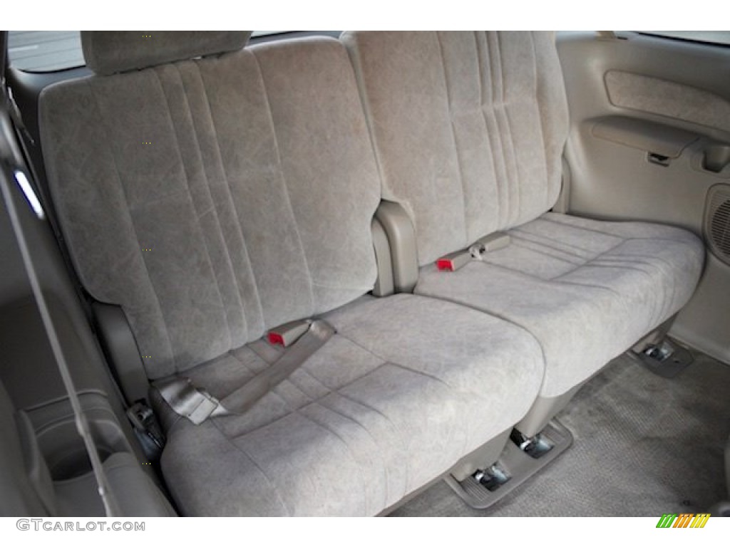 1999 Toyota Sienna LE Rear Seat Photo #100596017